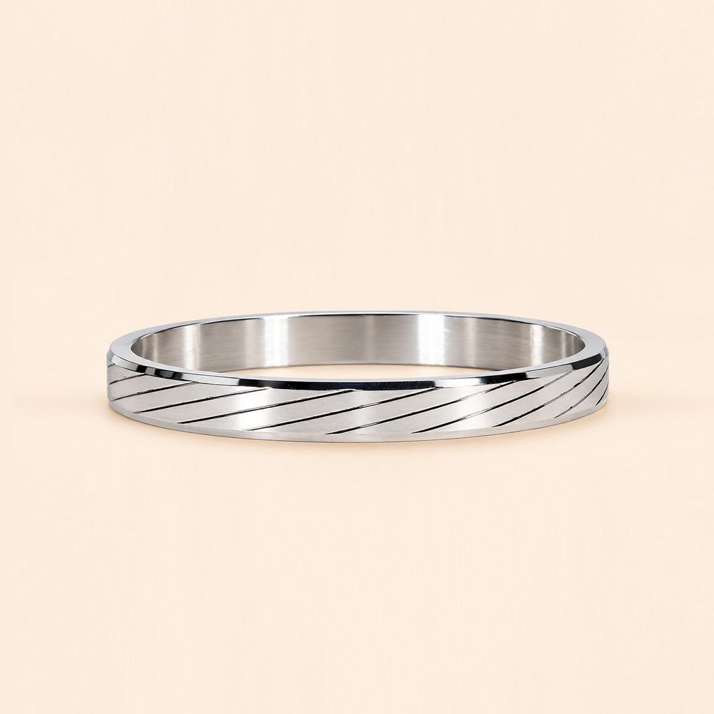 Silver Engraved Kada