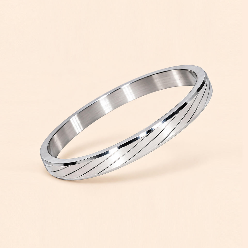 Silver Engraved Kada