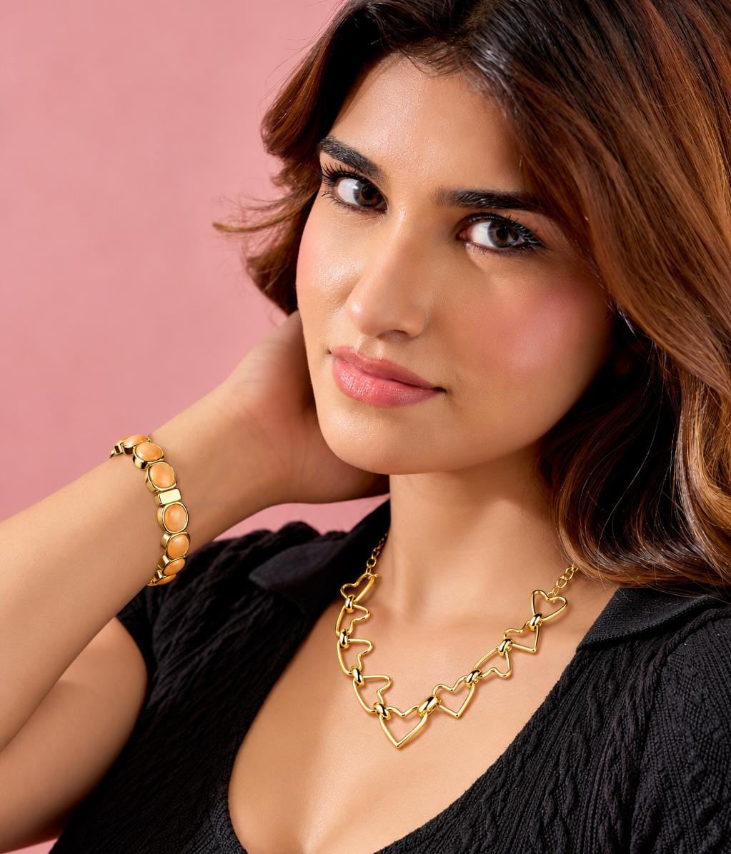Women's Elegant Gold-Toned Interlinked Heart Design Chunky Chain Necklace